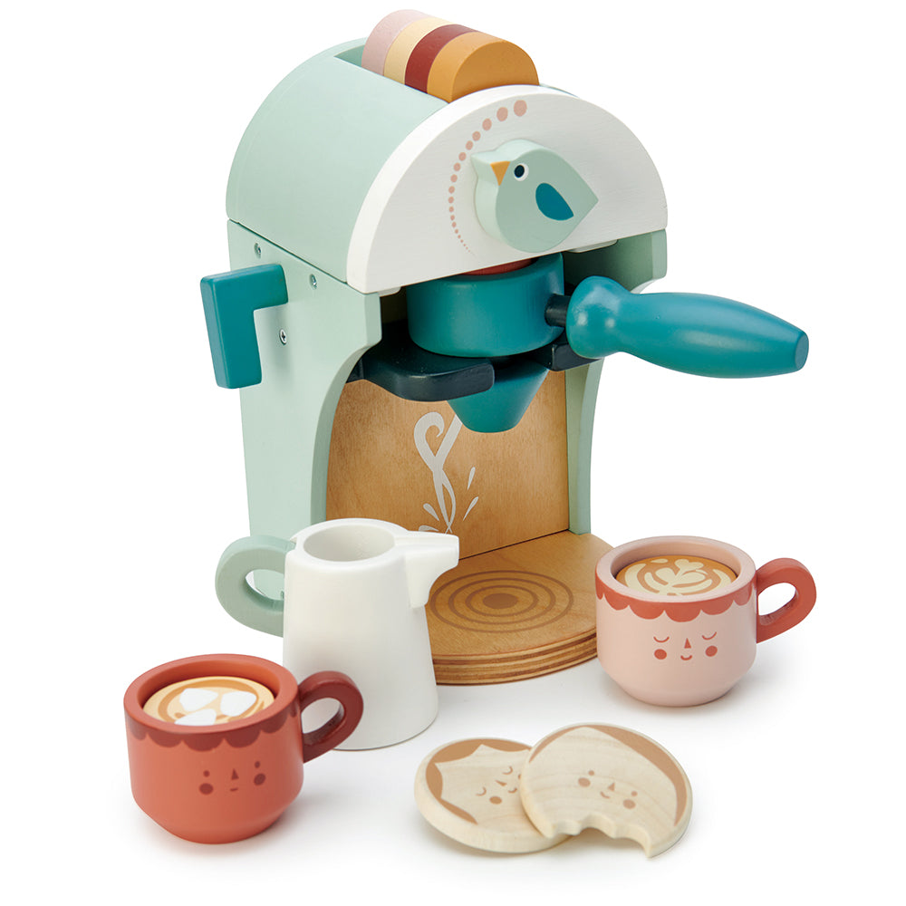 Front quarter view of the wooden babyccino maker set